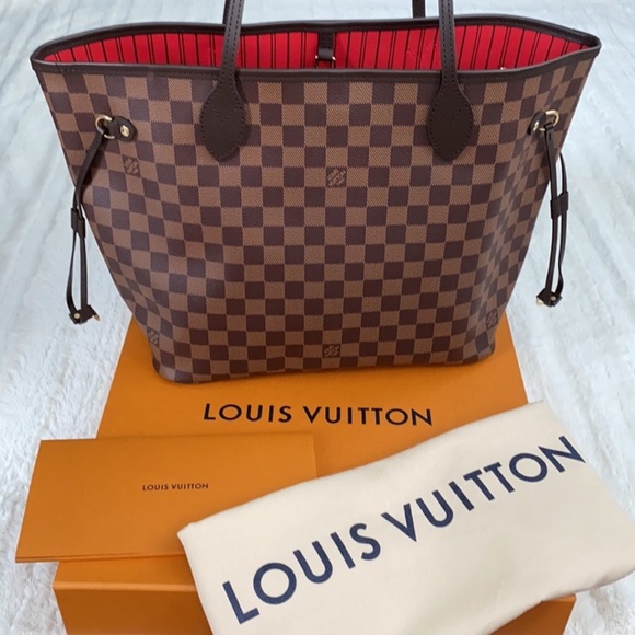 Louis Vuitton Neverfull MM - Picture 7 of 8
